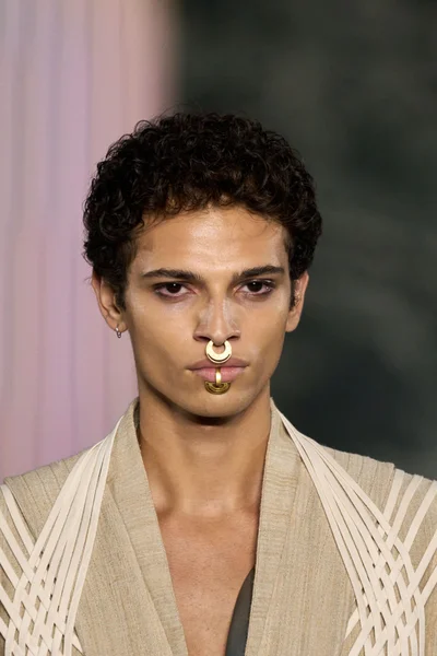 Look 85